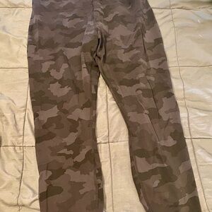 Camouflage Patterned Lululemon Leggings 7/8 length